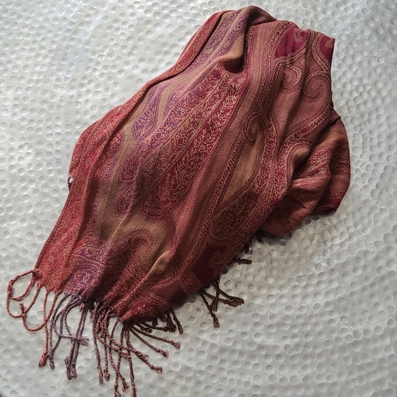 Soft Earth Toned Shawl - Picture 4 of 4